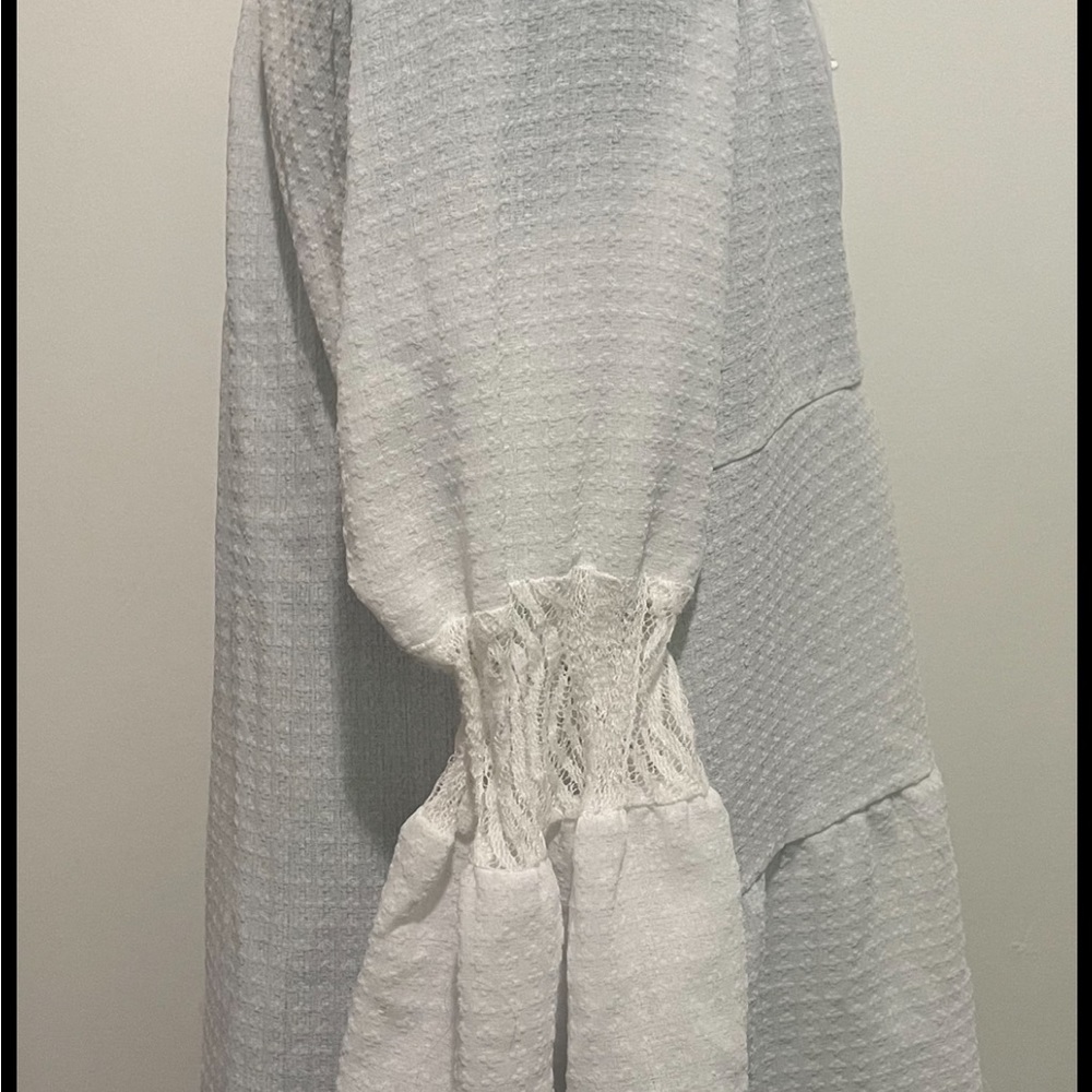 GNW white lace tunic blouse - Picture 2 of 6